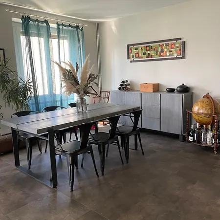 Maison Familiale * לקון